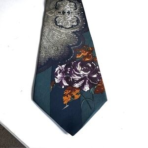 Vicky Davis New York Tie